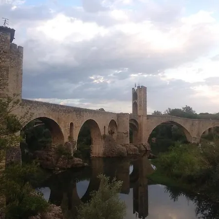 Apartamento Silvestre Besalú